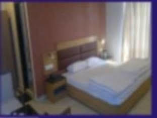 Oyo 3523 Tekarees Inn Mahanagar Lucknow Exteriör bild
